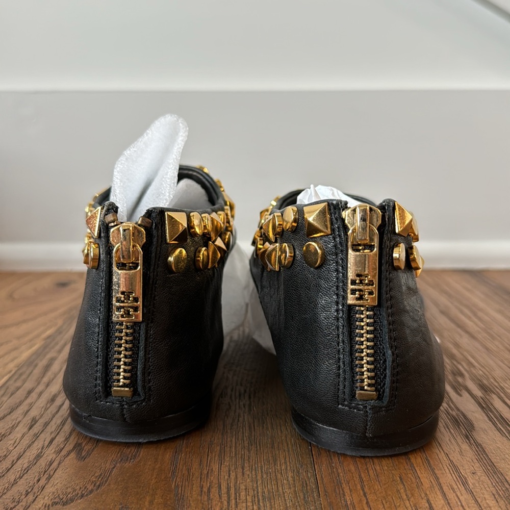 Tory Burch Lamb Leather Gold Stud Accent Thong Sandals Zip Back 8 - Picture 5 of 6
